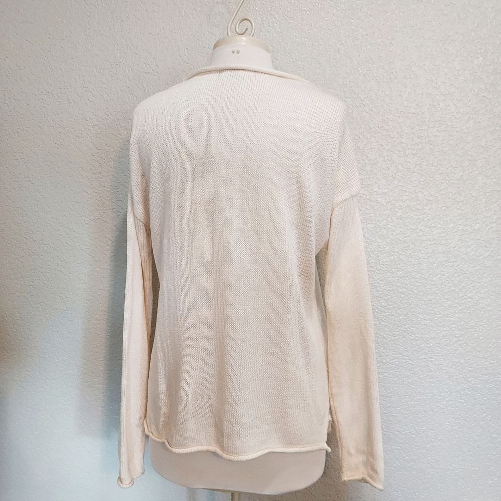 Marled Cream Sweater with "LOVE" lettering in American Flag Colors Size … - Picture 6 of 12